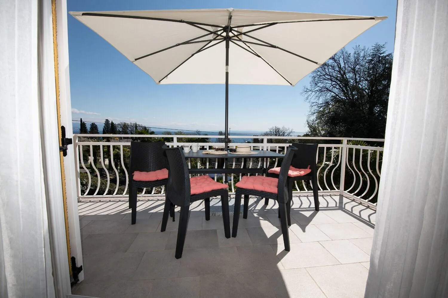 Apartment Miriam - 200M From Beach Ika 0*,