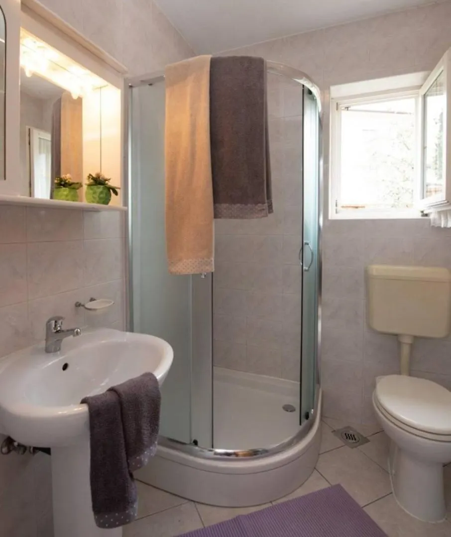 Apartment Miriam - 200M From Beach Ika