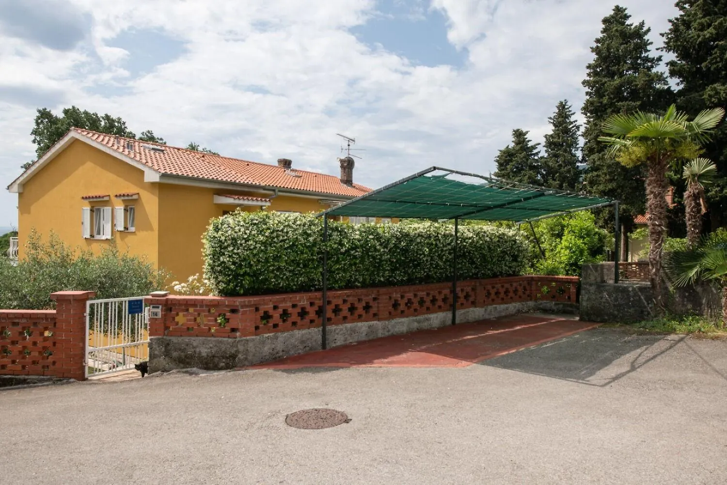 Apartment Miriam - 200M From Beach Ika