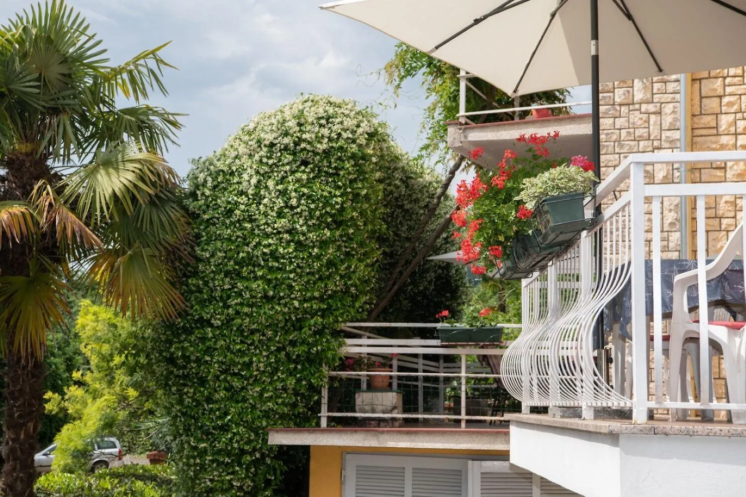 Apartment Miriam - 200M From Beach Ika Croatia