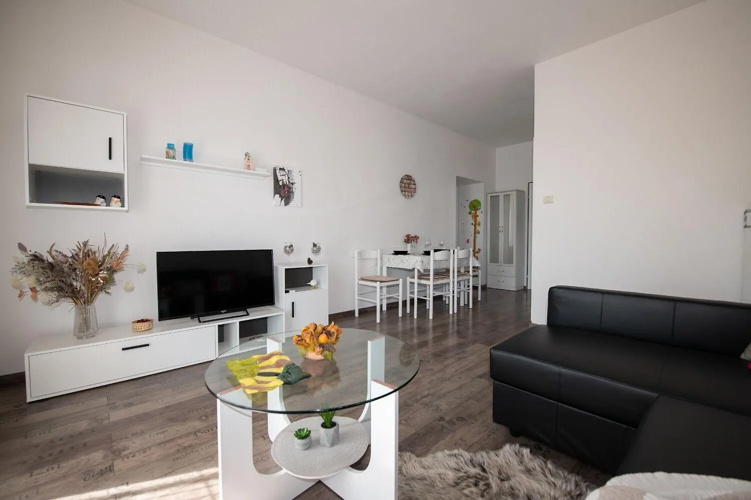 Apartment Miriam - 200M From Beach Ika 0*,  Croatia