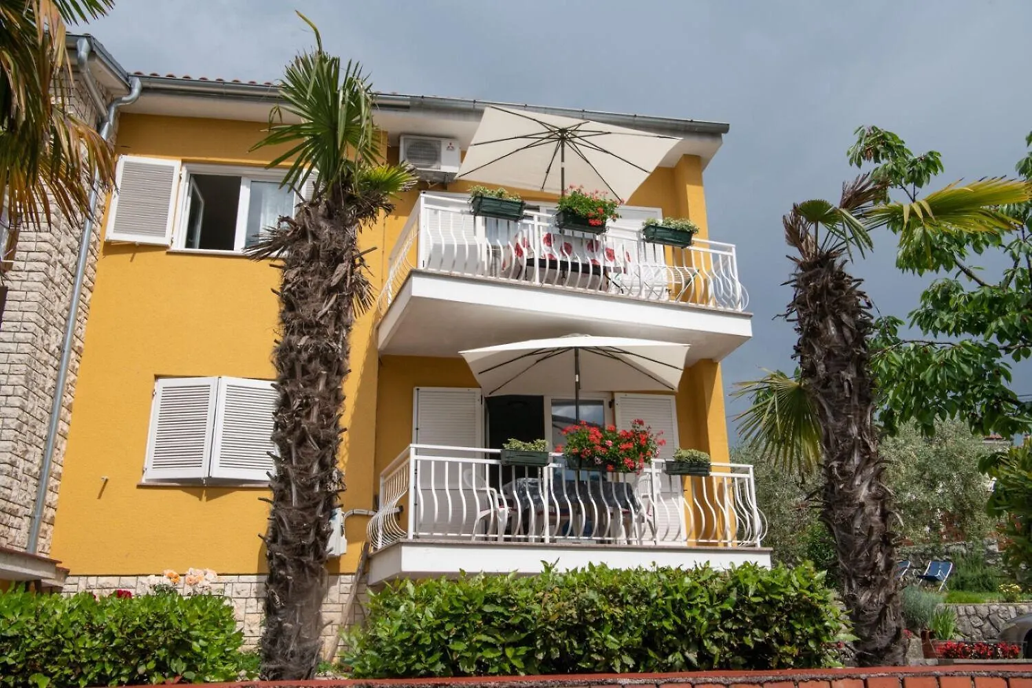 Apartment Miriam - 200M From Beach Ika